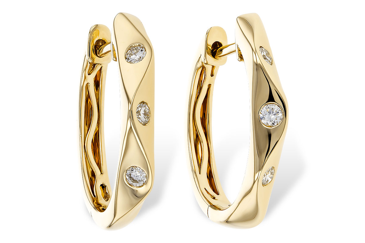 B274-98689: EARRINGS .15 TW