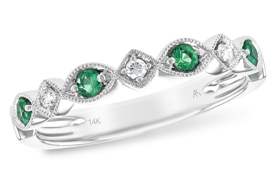 G184-98725: LDS WED RG .15 EMERALD .21 TGW