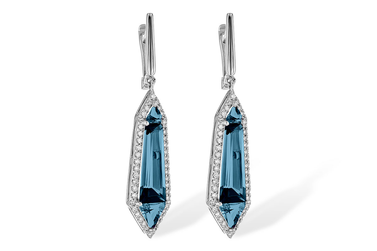 M190-39561: EARR 5.25 LONDON BLUE TOPAZ 5.67 TGW